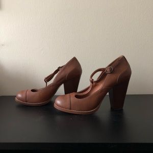 Crown vintage heels